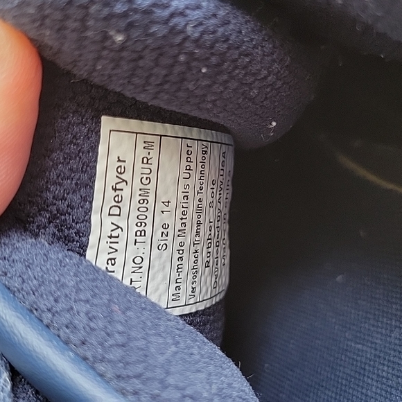 Gravity Defyer size 14 like new - Picture 3 of 4
